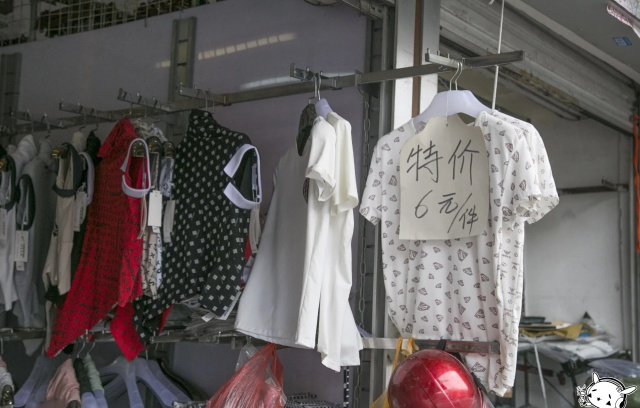 广州沙河顶服装批发城 按斤卖衣的热潮与逃离者的心声